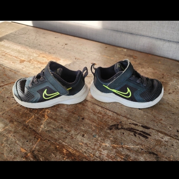Nike 5C Toddler Star Runner Tennis Shoe - Picture 5 of 8